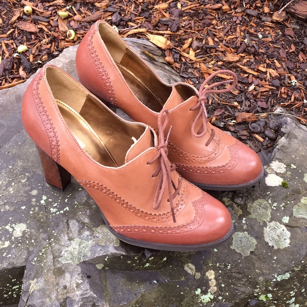 New Marc Fisher Oxfords sz 7.5